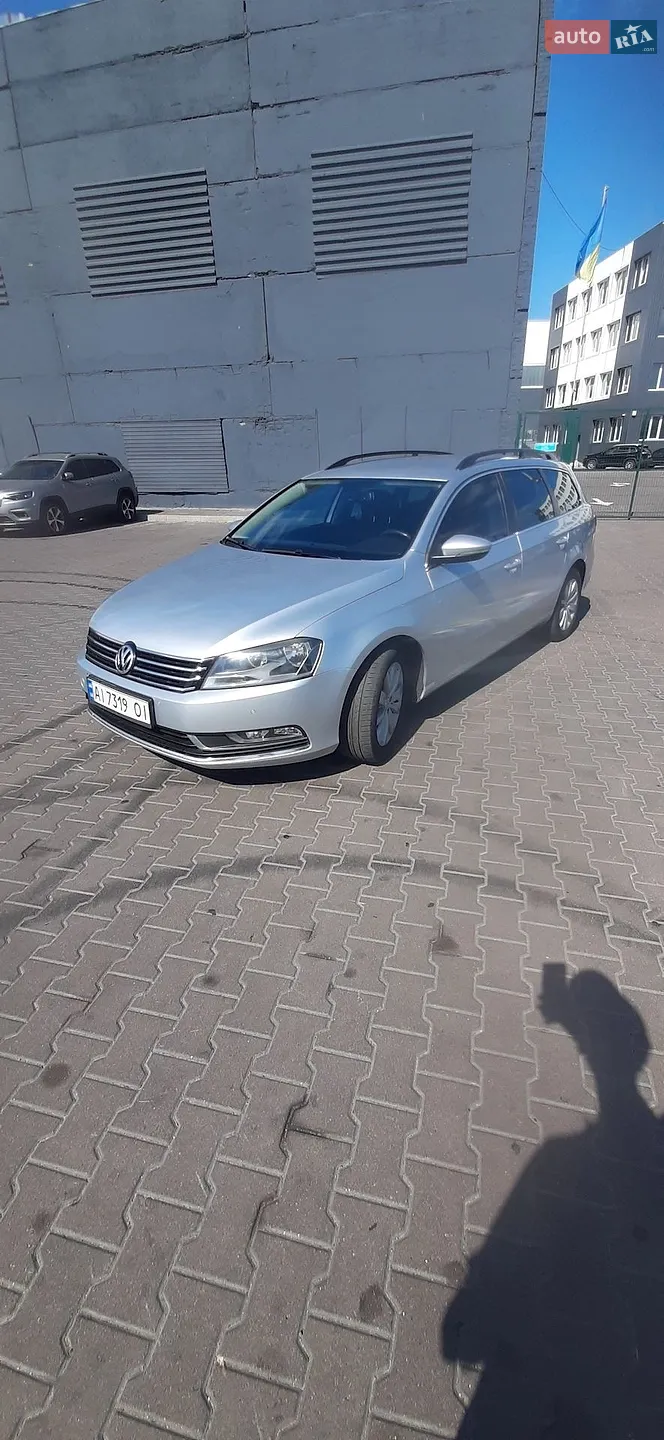 2011 Volkswagen Passat - мініатюра 3