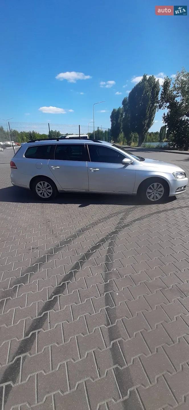 2011 Volkswagen Passat - мініатюра 5