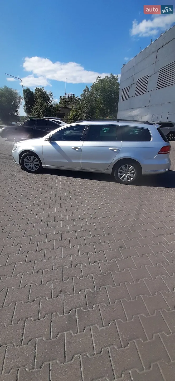 2011 Volkswagen Passat - мініатюра 9