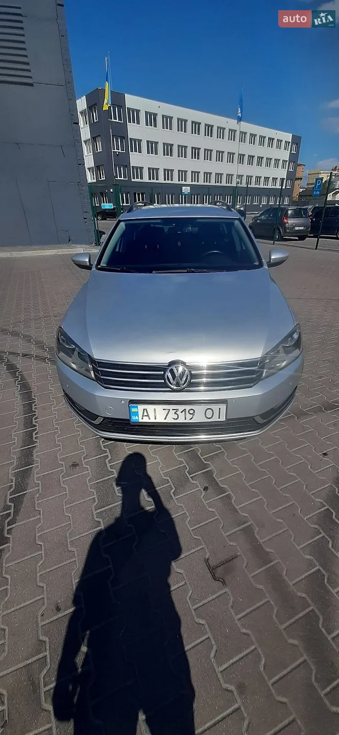 2011 Volkswagen Passat - мініатюра 11