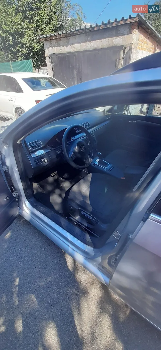 2011 Volkswagen Passat - мініатюра 12