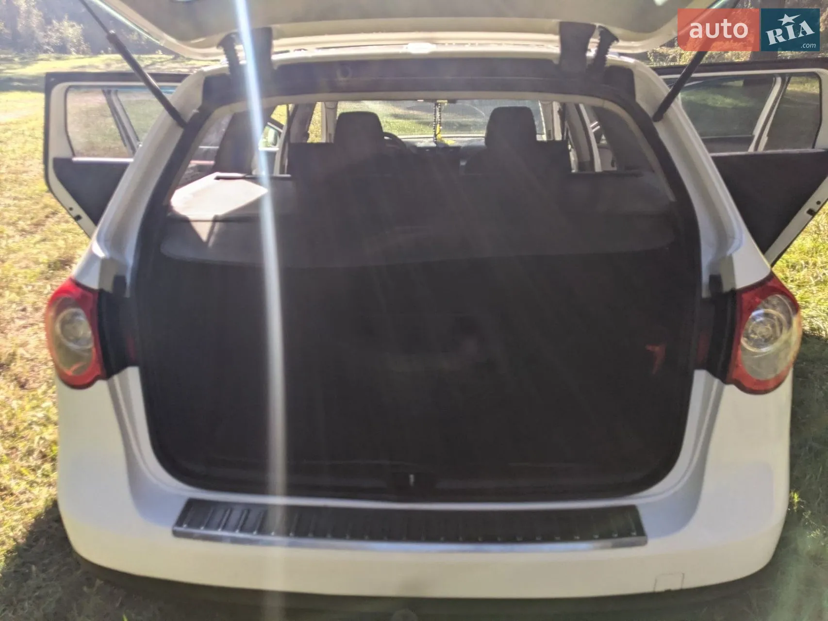 2010 Volkswagen Passat - мініатюра 8