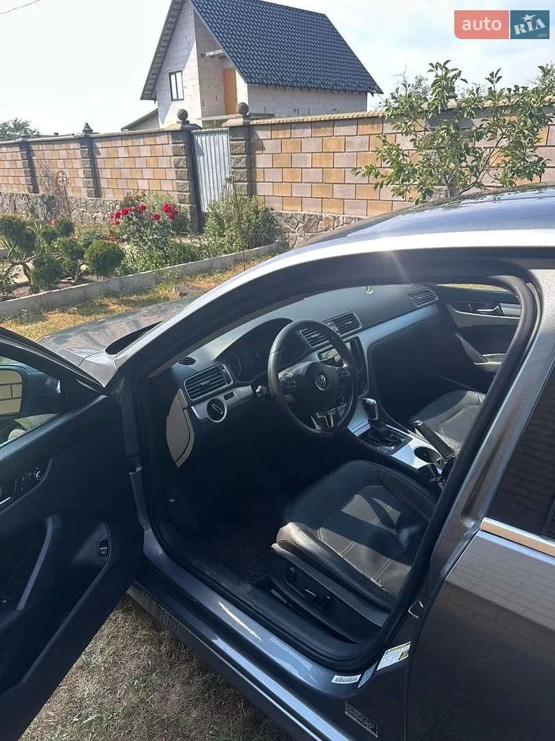 2013 Volkswagen Passat - мініатюра 8