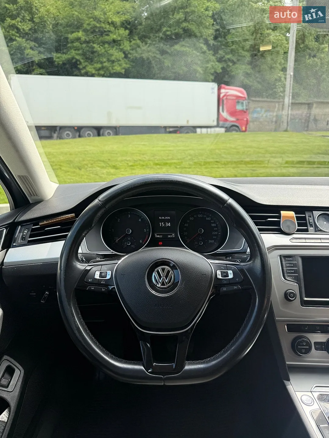 2016 Volkswagen Passat - мініатюра 22