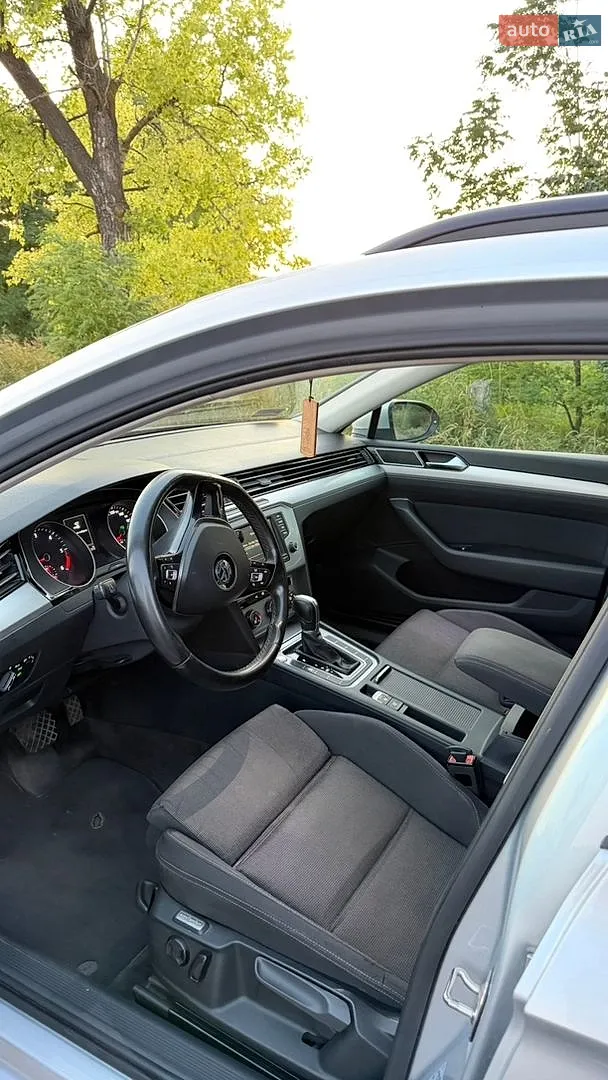 2015 Volkswagen Passat - мініатюра 13