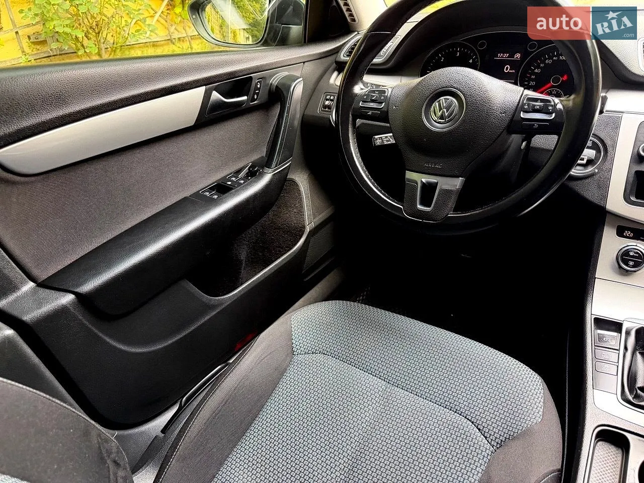 2012 Volkswagen Passat - мініатюра 22