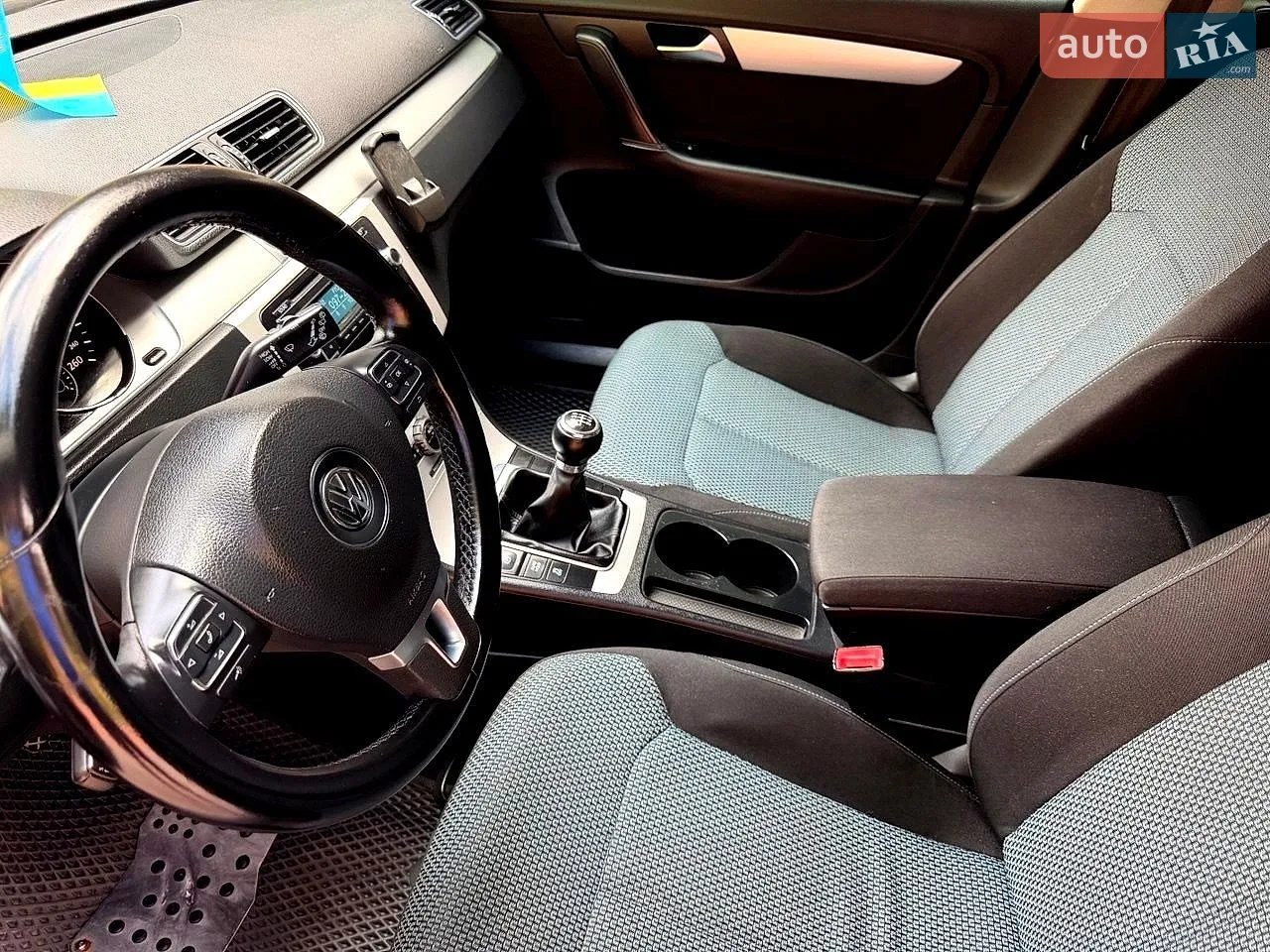 2012 Volkswagen Passat - мініатюра 30