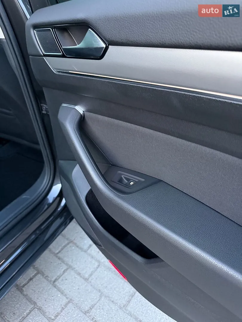 2018 Volkswagen Passat - мініатюра 37