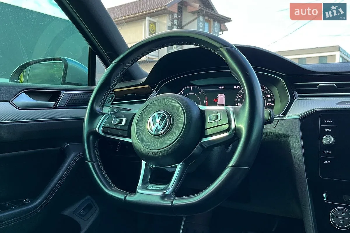 2018 Volkswagen Passat - мініатюра 25