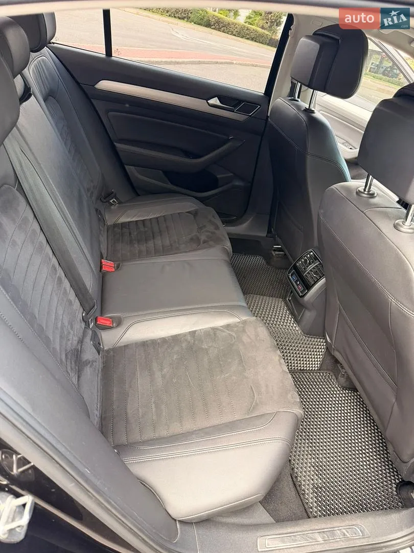 2019 Volkswagen Passat - мініатюра 15