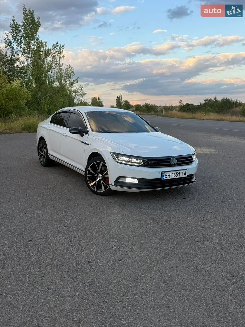 2015 Volkswagen Passat - мініатюра 2