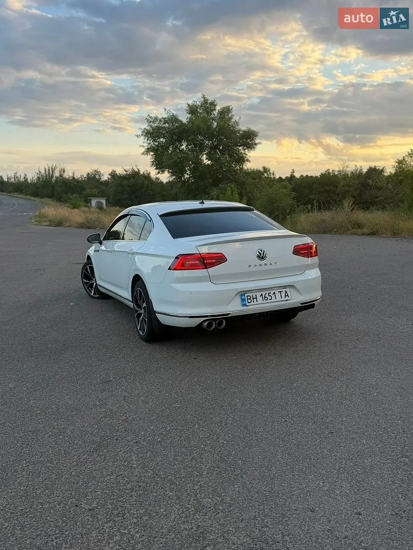 2015 Volkswagen Passat - мініатюра 10