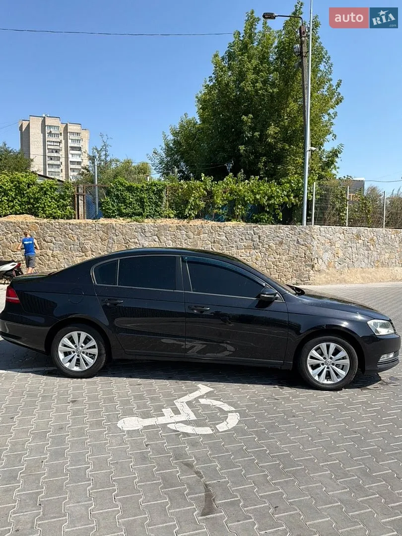2011 Volkswagen Passat - мініатюра 4