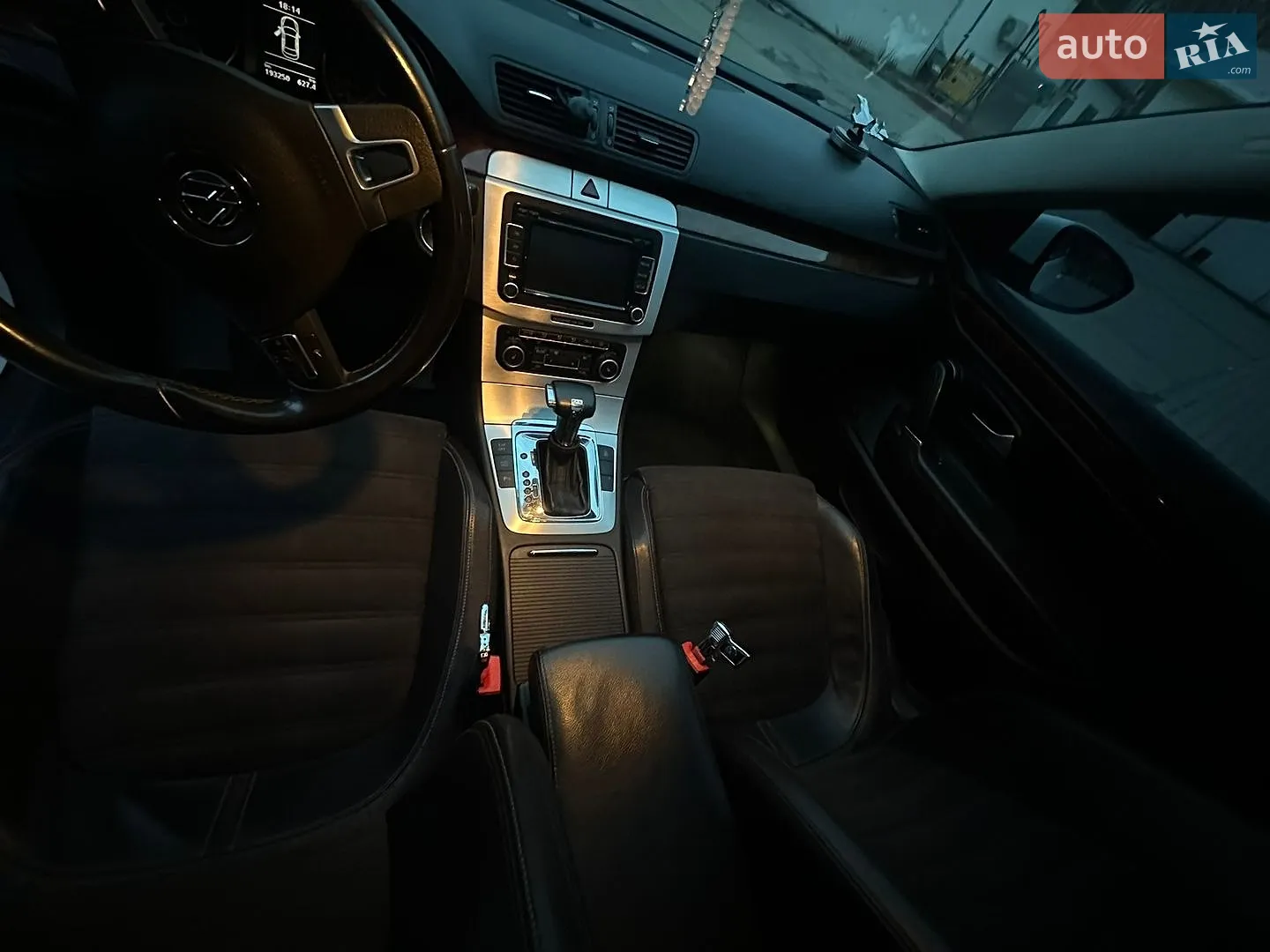 2010 Volkswagen Passat - мініатюра 12