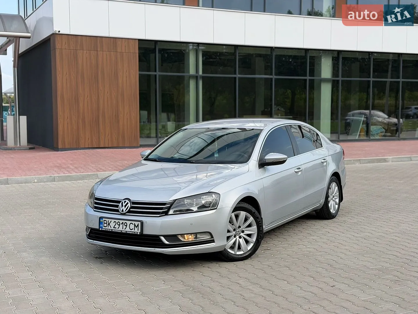2011 Volkswagen Passat - фото 1