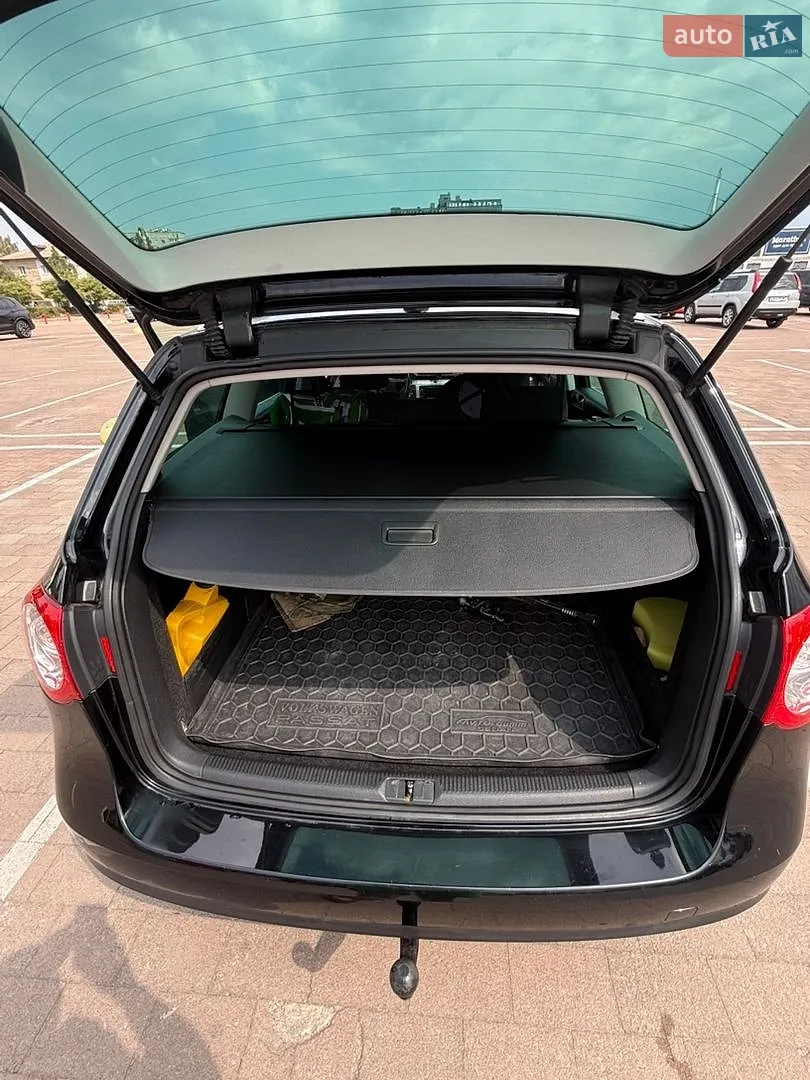 2010 Volkswagen Passat - мініатюра 25