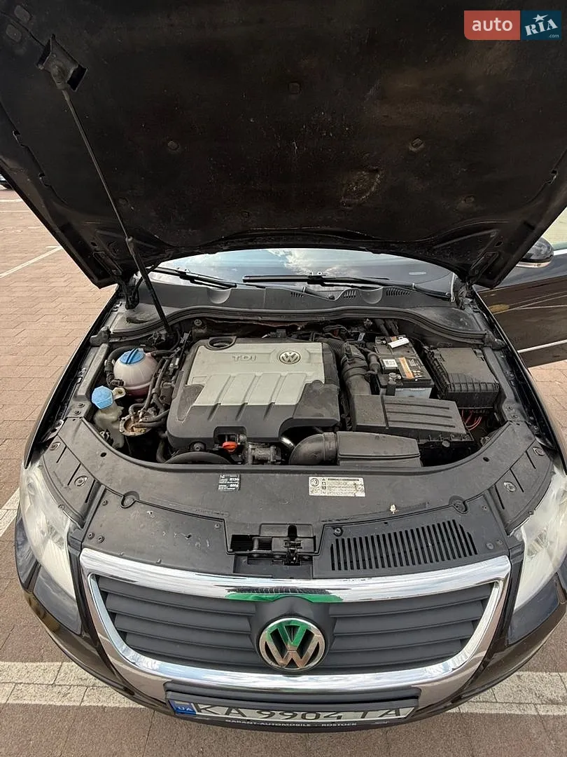 2010 Volkswagen Passat - мініатюра 26