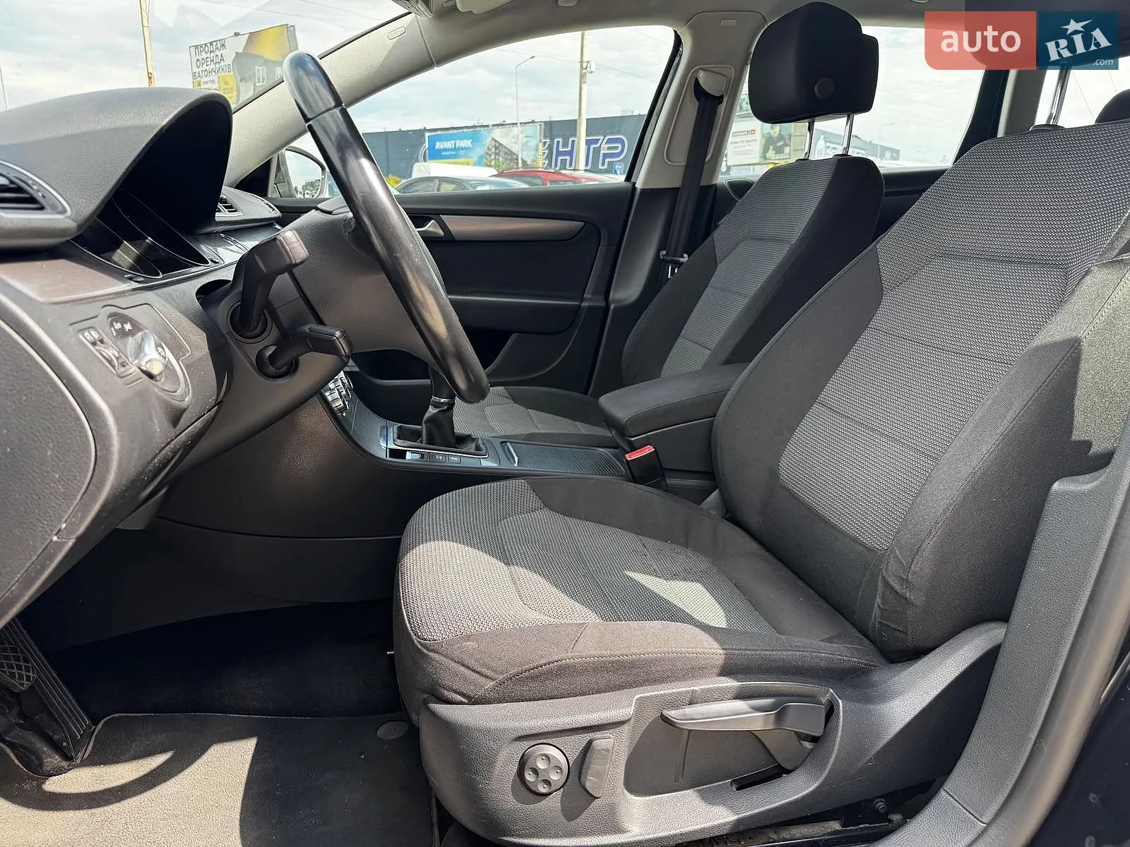 2013 Volkswagen Passat - мініатюра 27