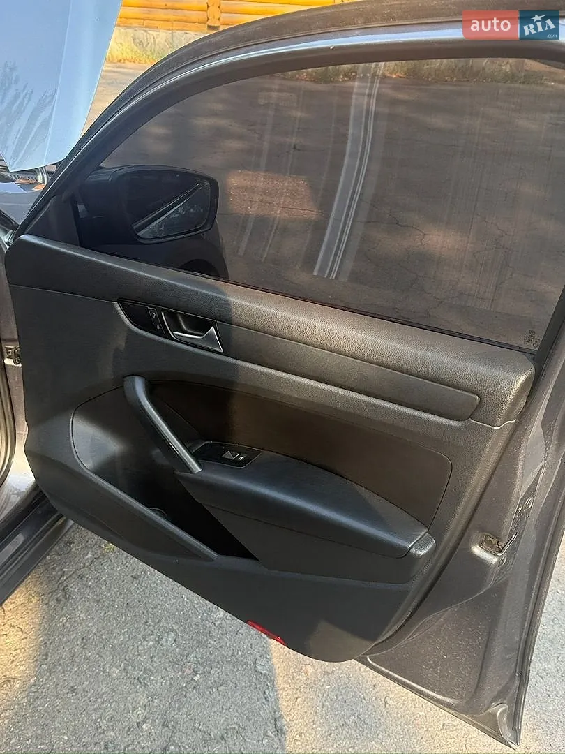 2012 Volkswagen Passat - мініатюра 19