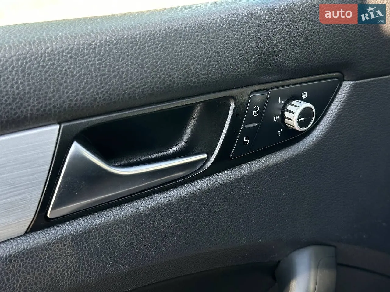 2013 Volkswagen Passat - мініатюра 11