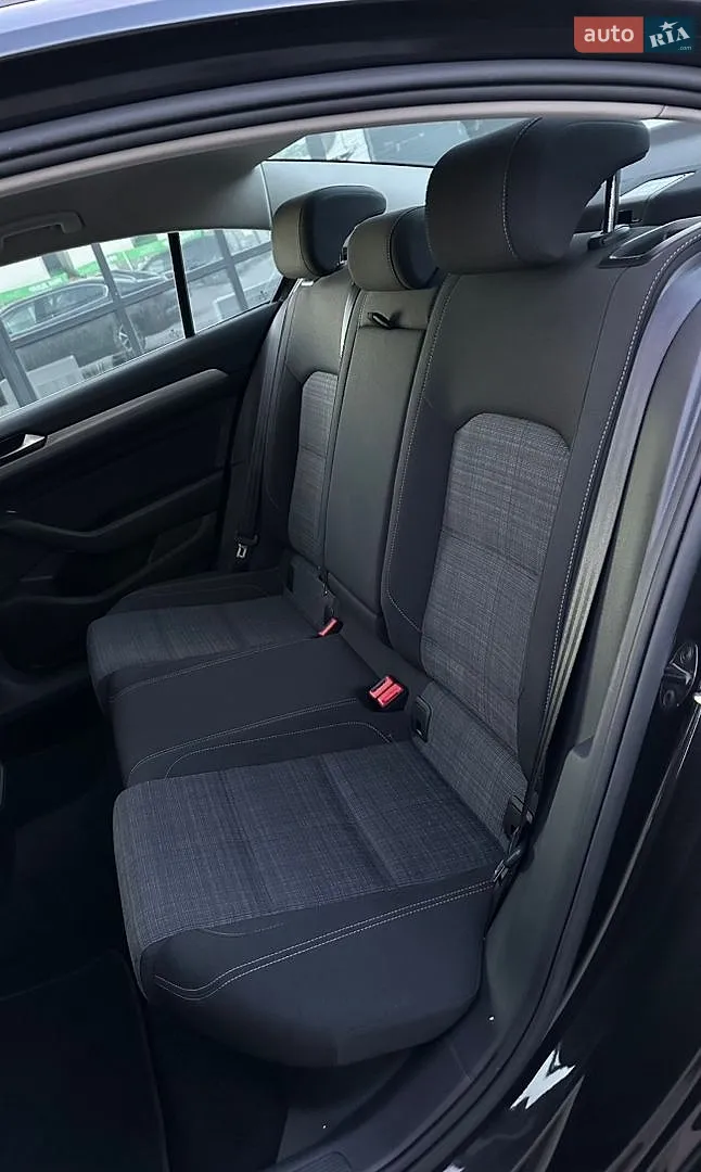2021 Volkswagen Passat - мініатюра 42