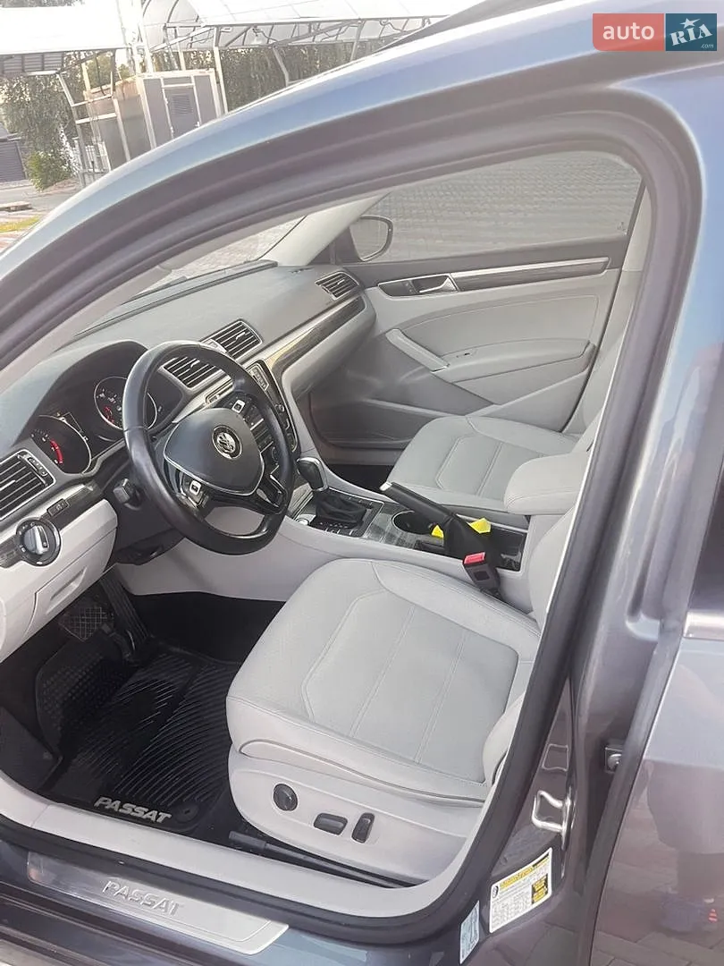 2018 Volkswagen Passat - мініатюра 10