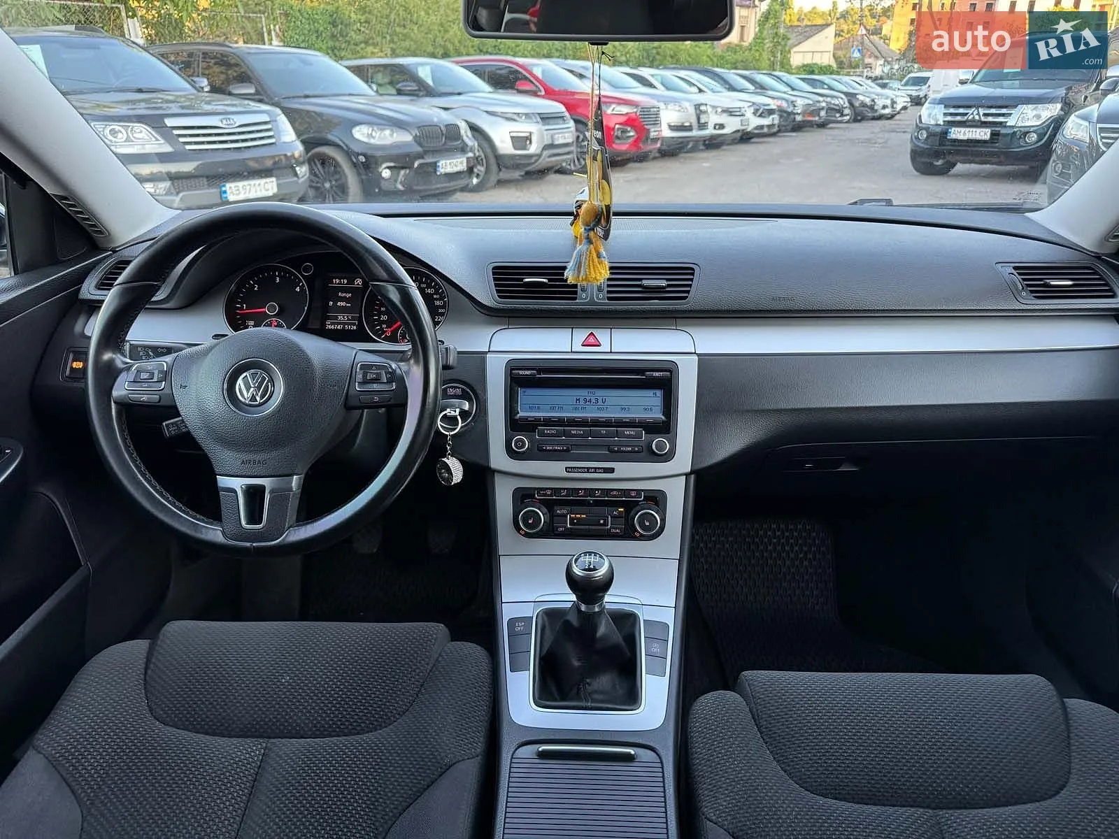 2010 Volkswagen Passat - мініатюра 27