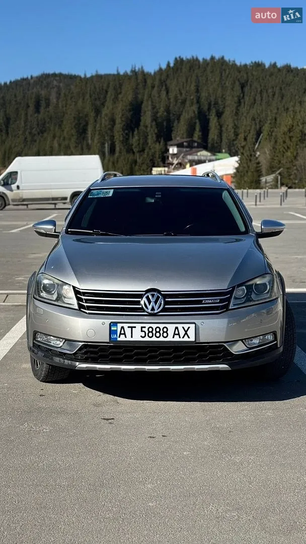 2013 Volkswagen Passat - фото 1