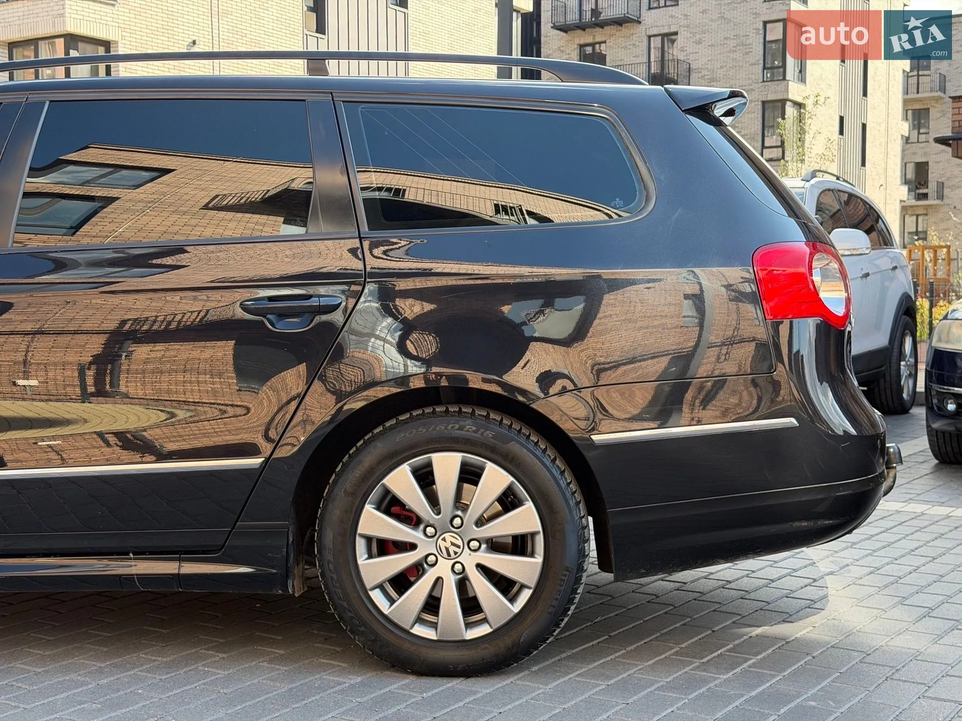 2010 Volkswagen Passat - мініатюра 10