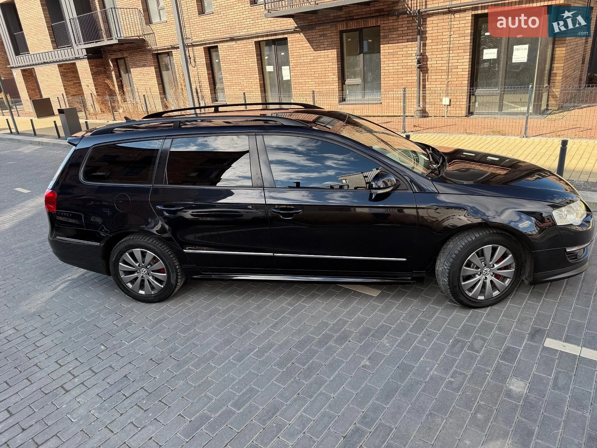 2010 Volkswagen Passat - мініатюра 11