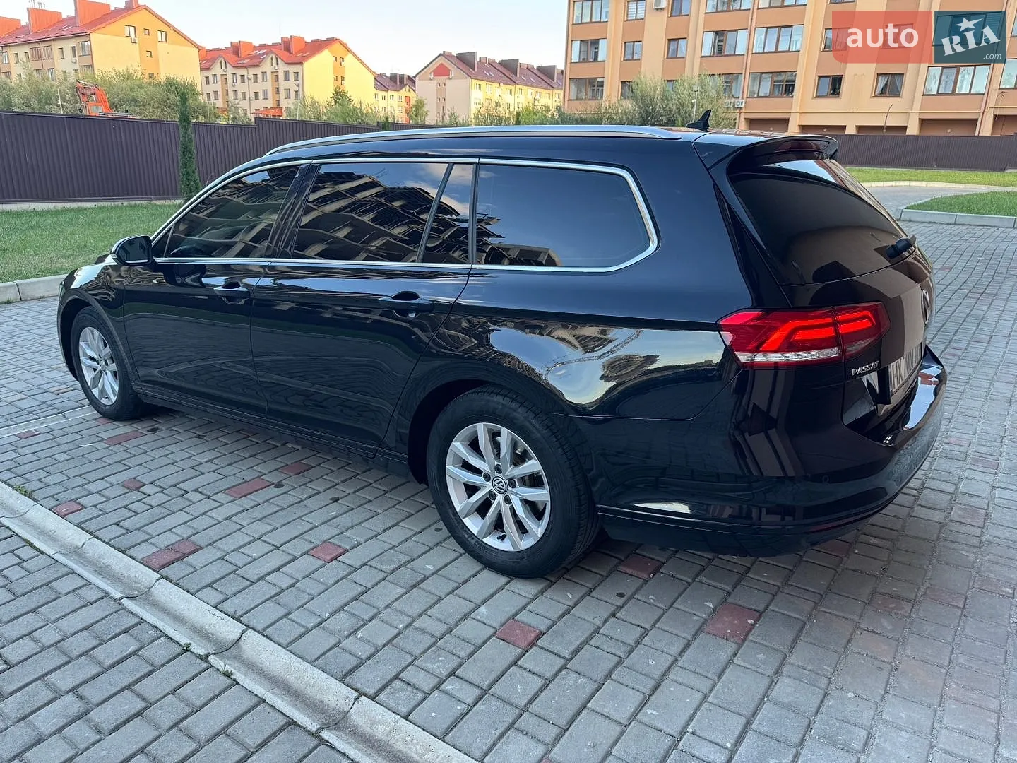 2016 Volkswagen Passat - мініатюра 4