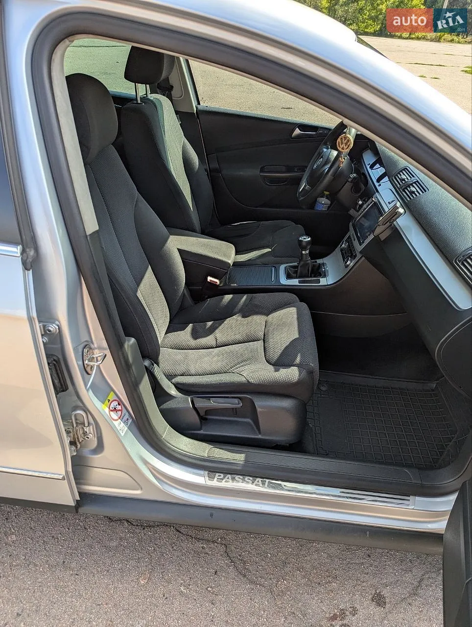 2010 Volkswagen Passat - мініатюра 10