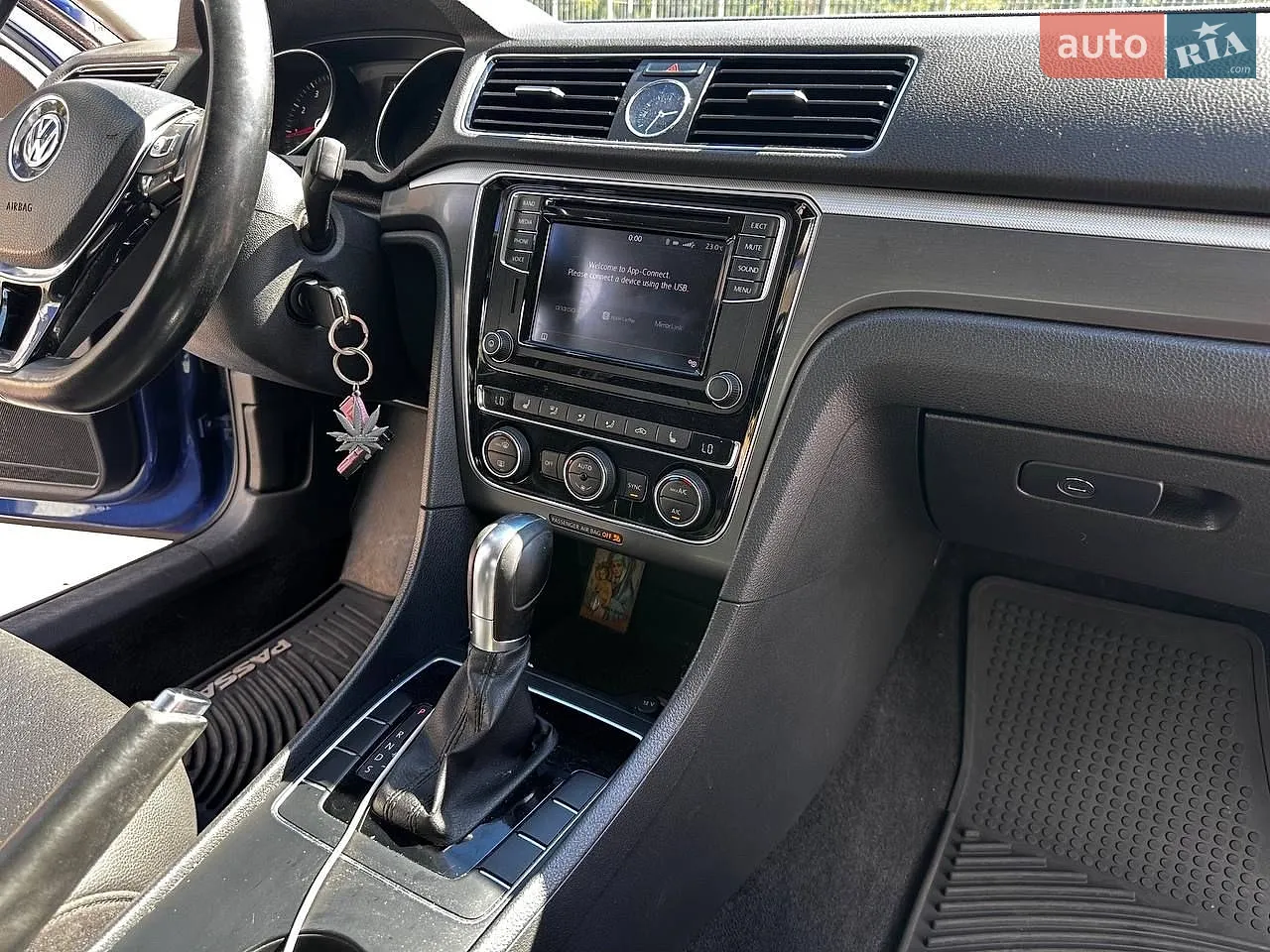 2016 Volkswagen Passat - мініатюра 15
