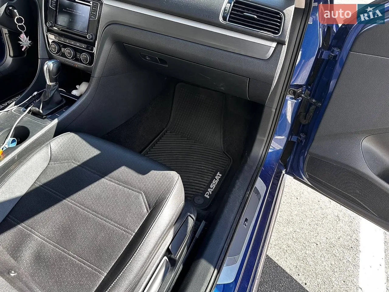 2016 Volkswagen Passat - мініатюра 17