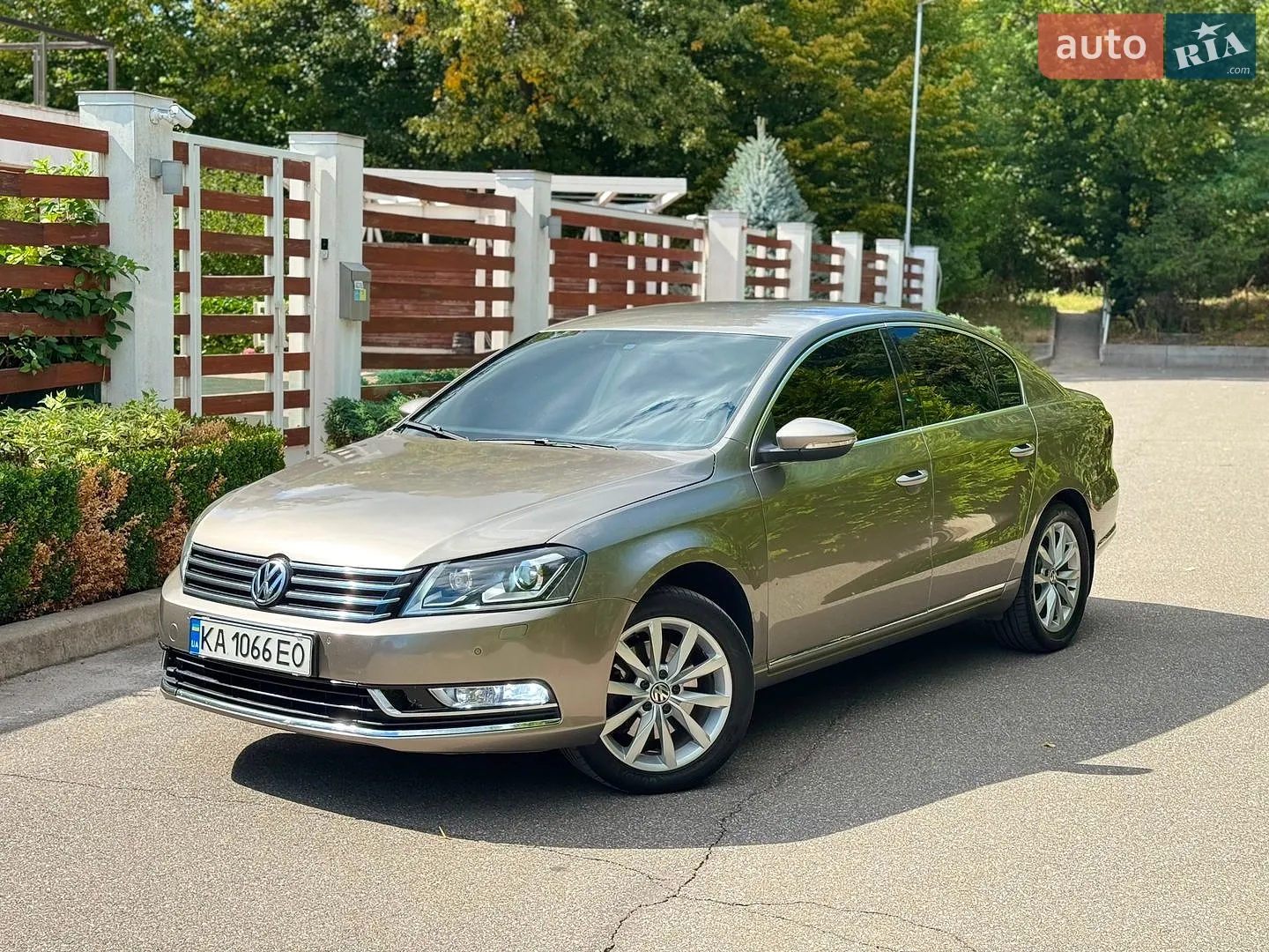 2014 Volkswagen Passat - мініатюра 3
