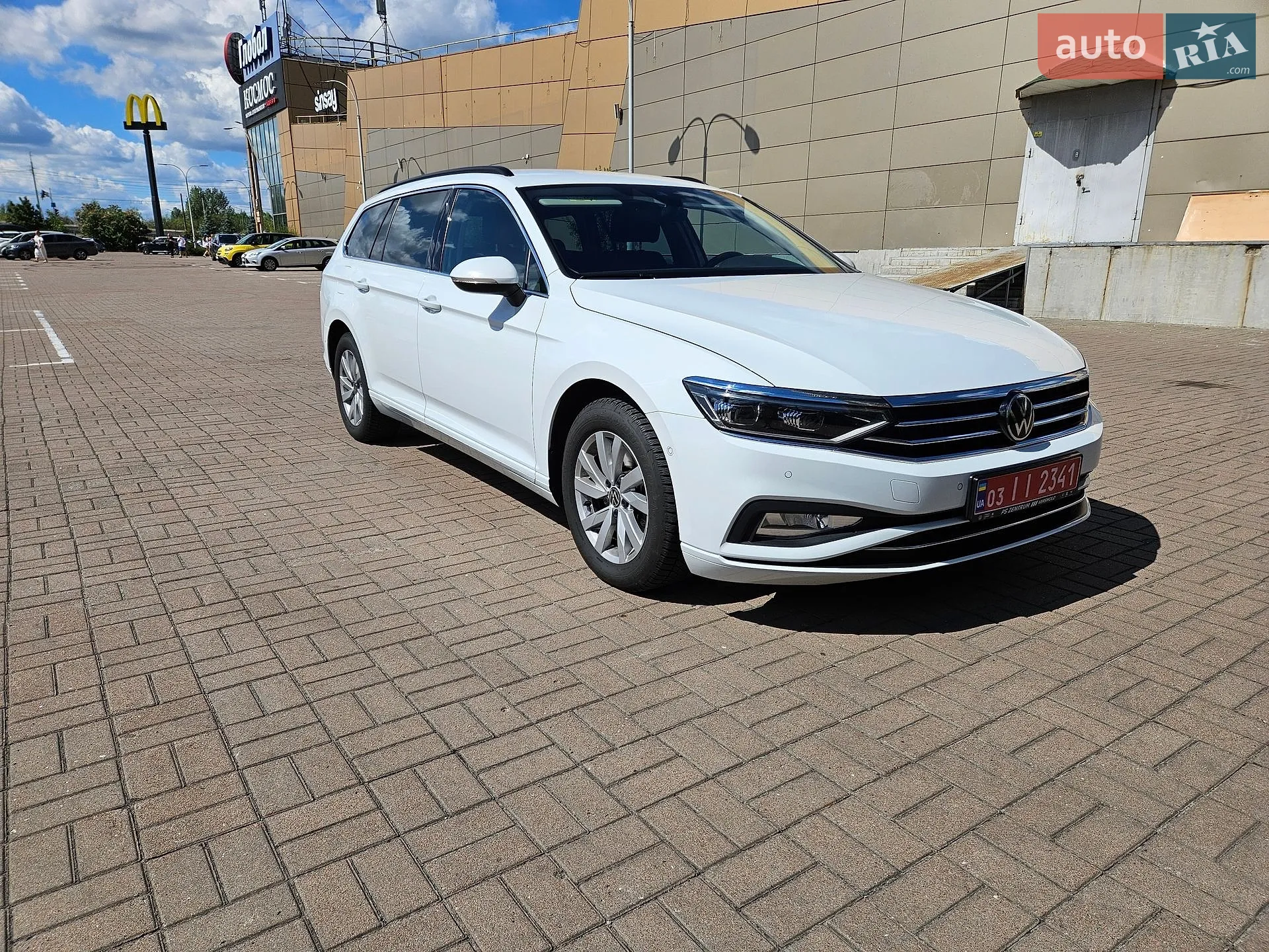 2023 Volkswagen Passat - фото 1