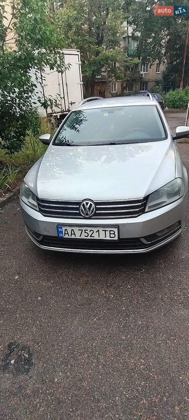 2011 Volkswagen Passat - мініатюра 8