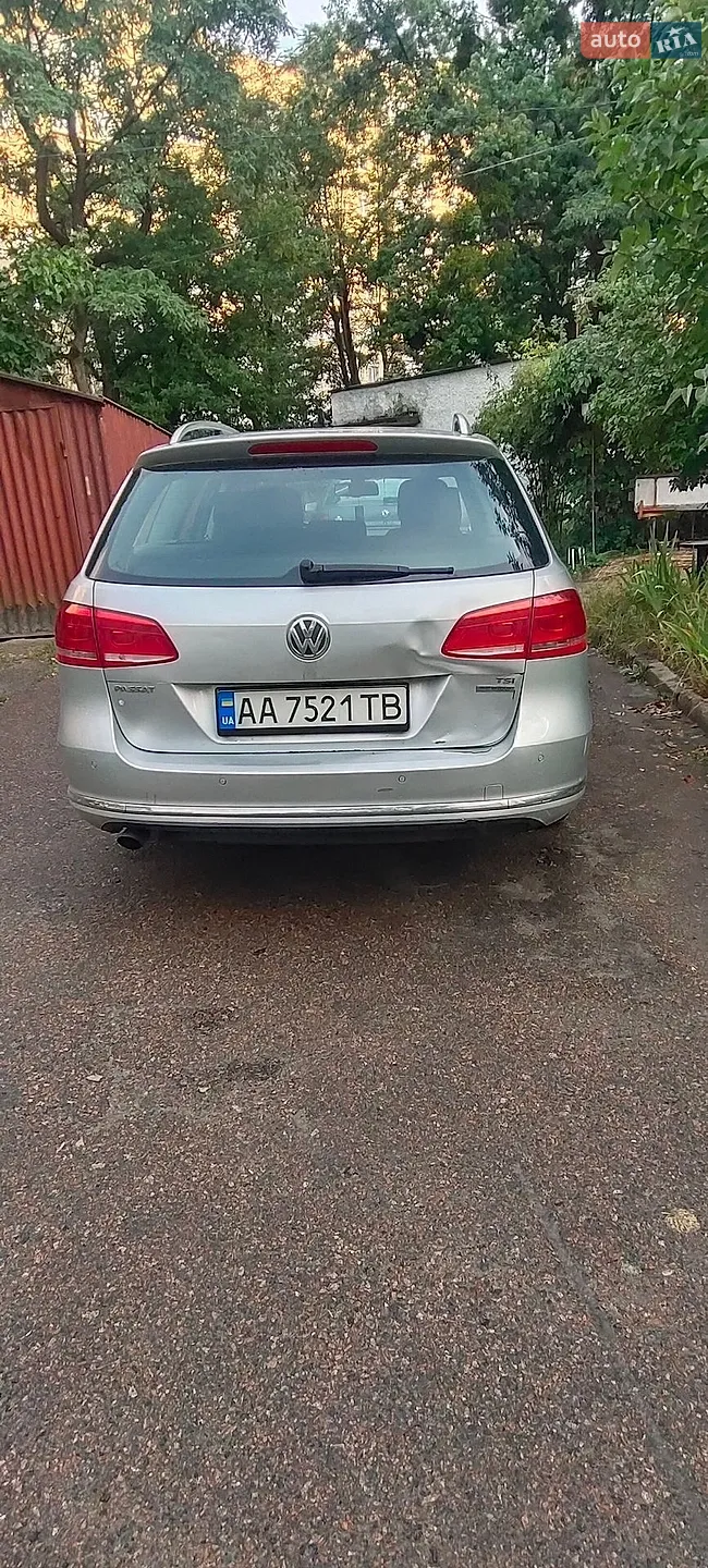 2011 Volkswagen Passat - мініатюра 9