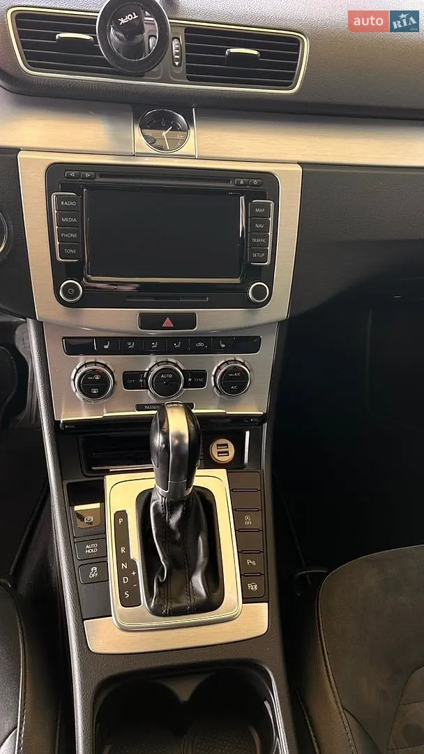 2013 Volkswagen Passat - мініатюра 23