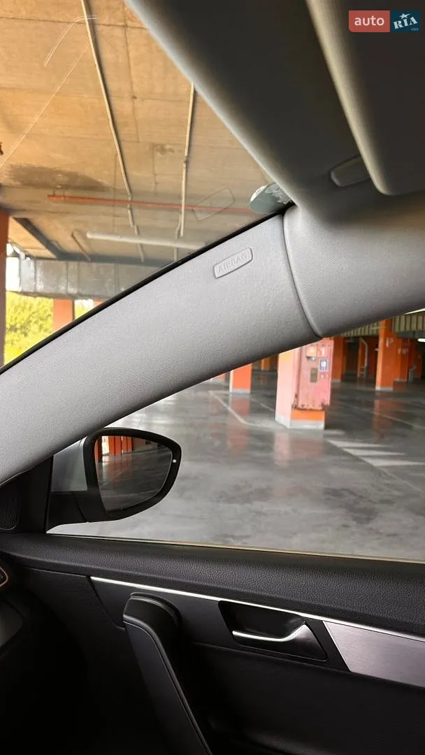 2013 Volkswagen Passat - мініатюра 26