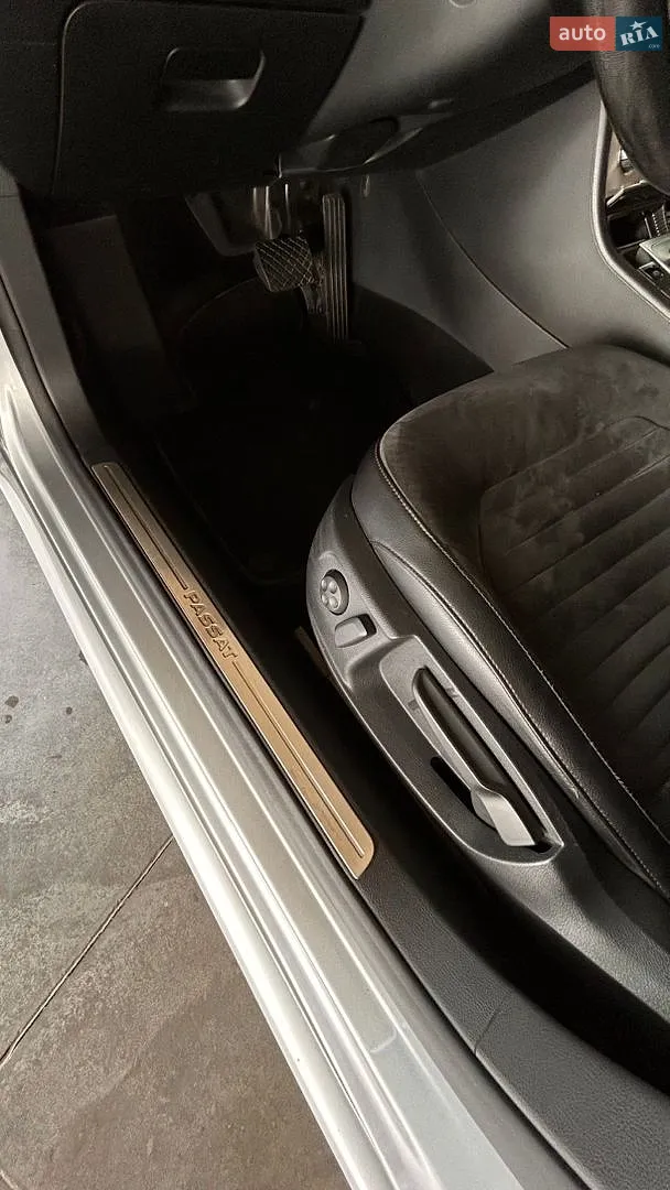 2013 Volkswagen Passat - мініатюра 29