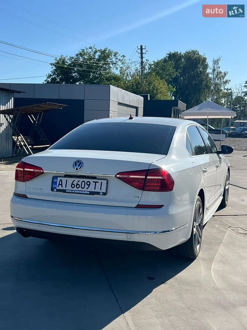 2016 Volkswagen Passat - мініатюра 14