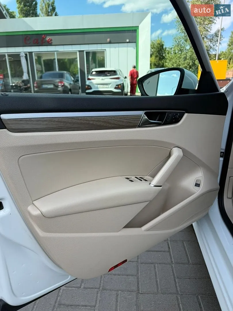 2018 Volkswagen Passat - мініатюра 16