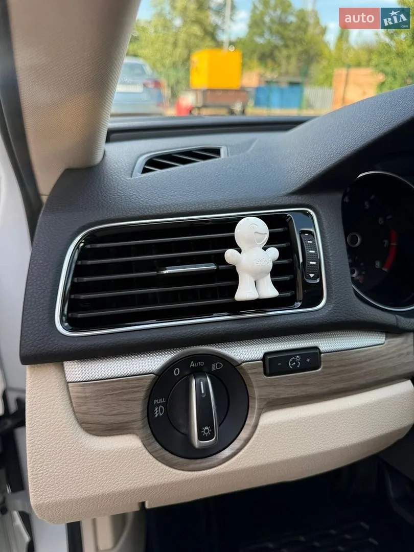 2018 Volkswagen Passat - мініатюра 20