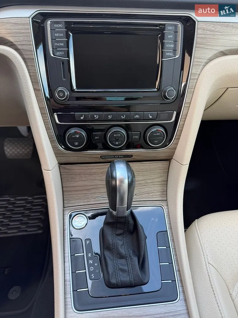 2018 Volkswagen Passat - мініатюра 22
