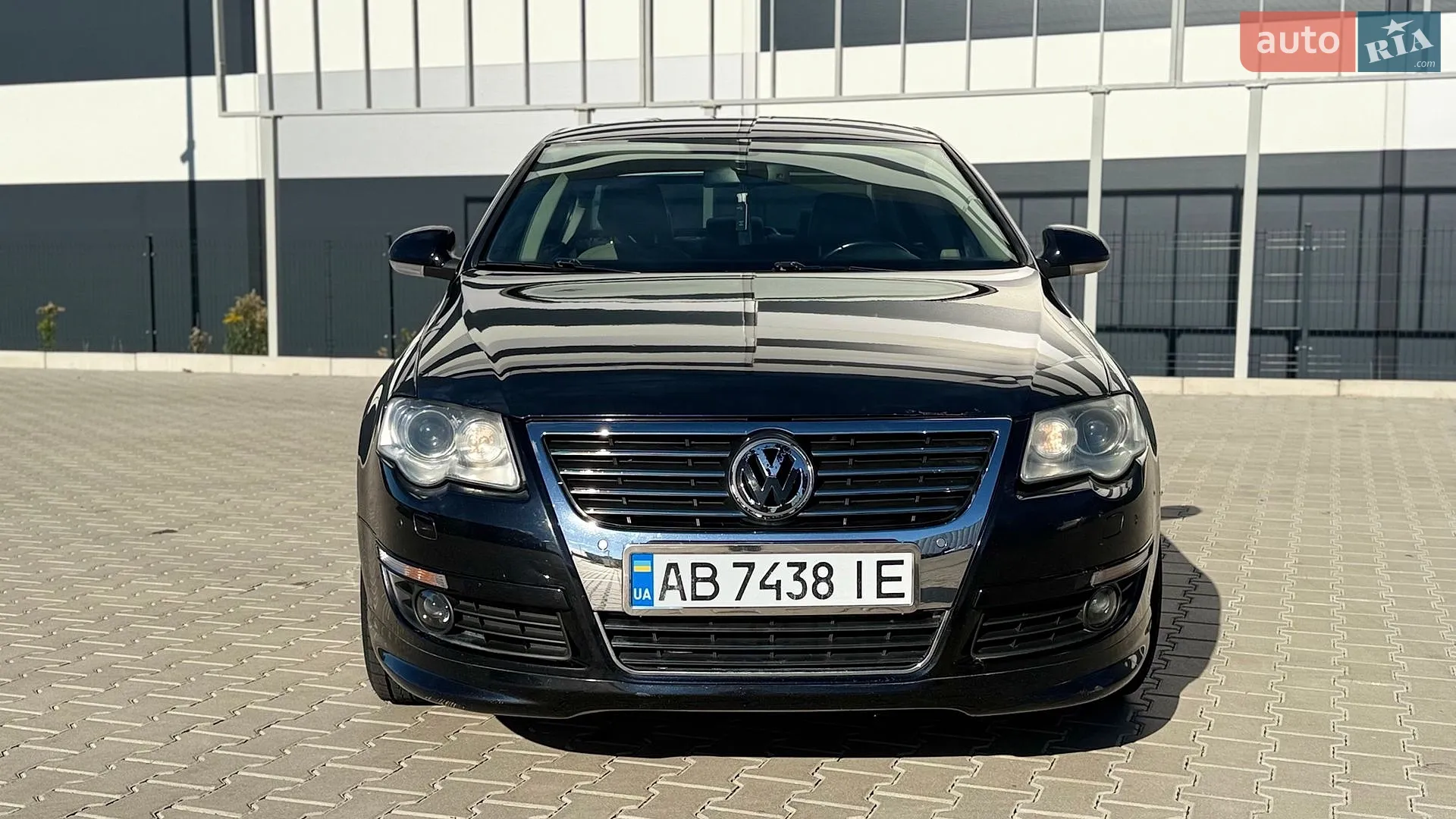 2010 Volkswagen Passat - мініатюра 3