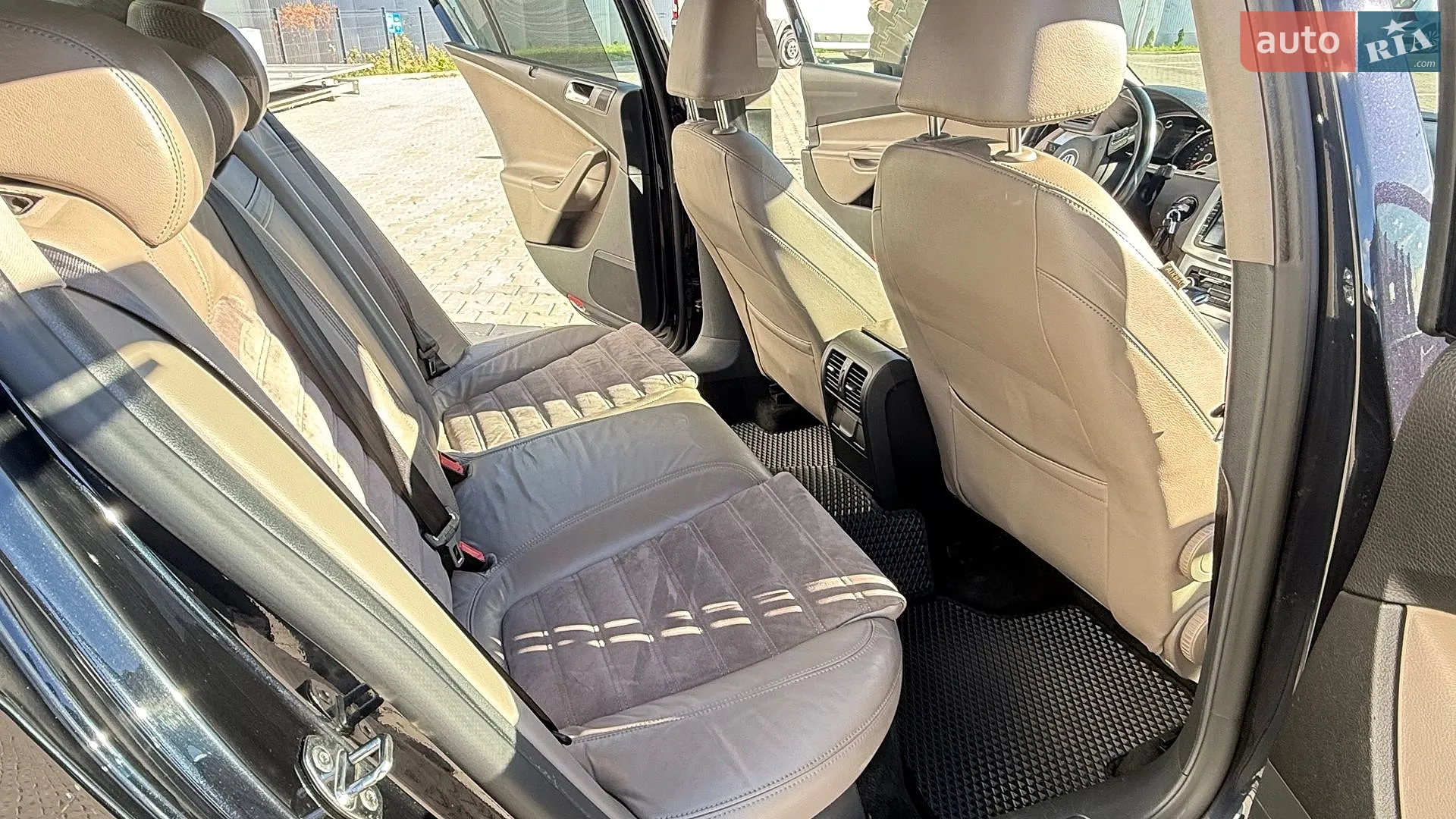 2010 Volkswagen Passat - мініатюра 23