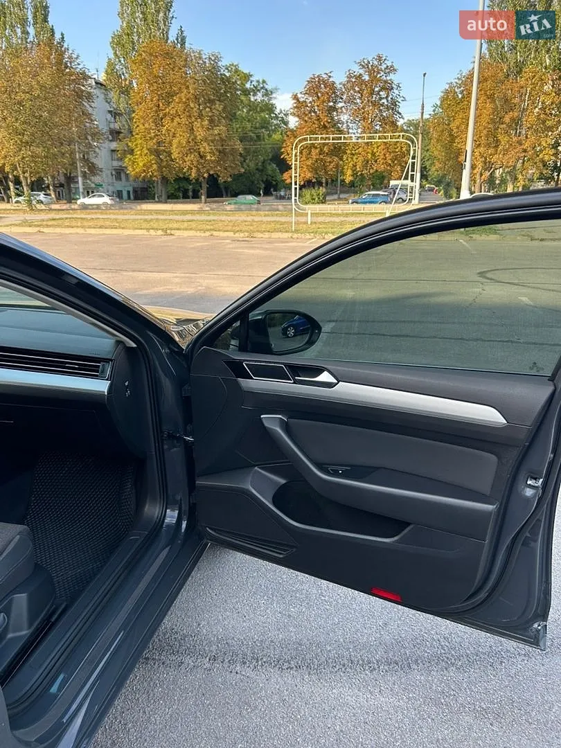 2017 Volkswagen Passat - мініатюра 13