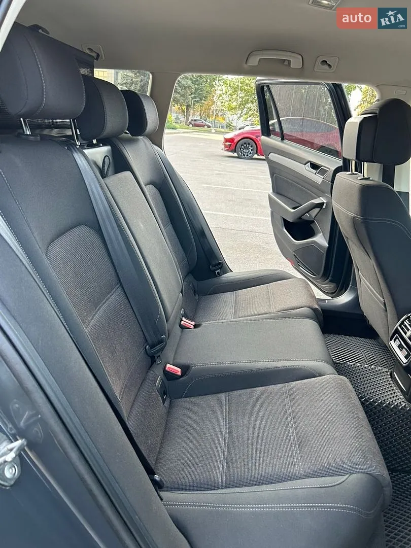 2017 Volkswagen Passat - мініатюра 17