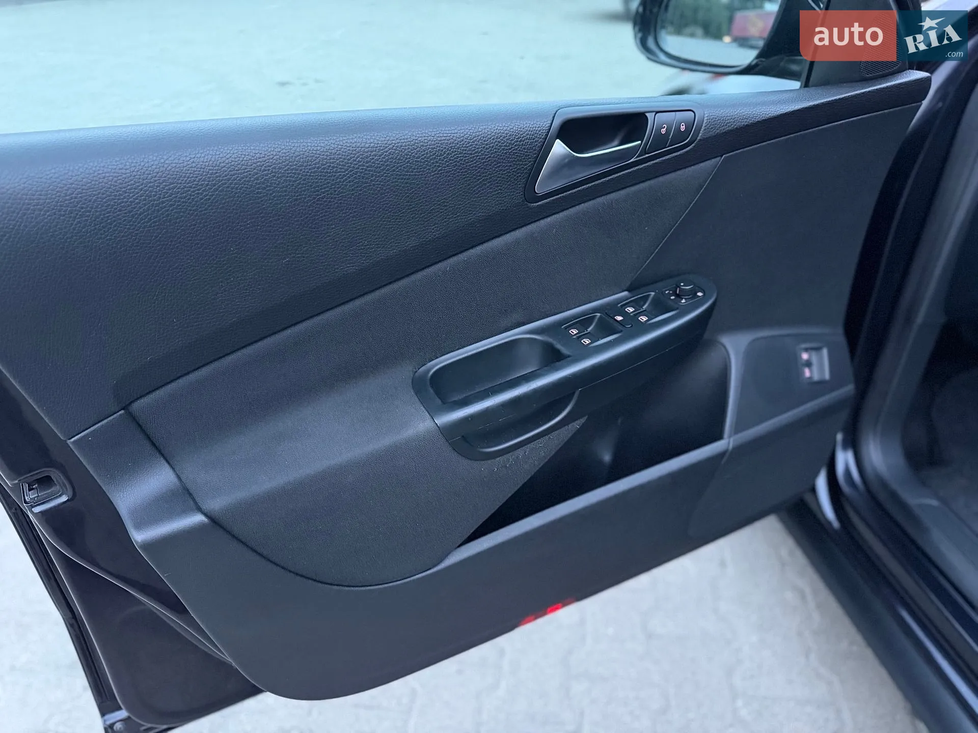 2010 Volkswagen Passat - мініатюра 20